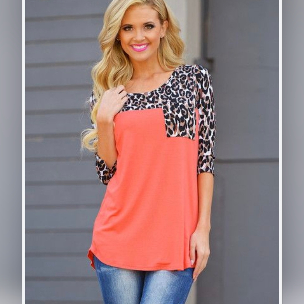 Leopard Print Coral Women's Top Medium *C5 - Picture 1 of 4